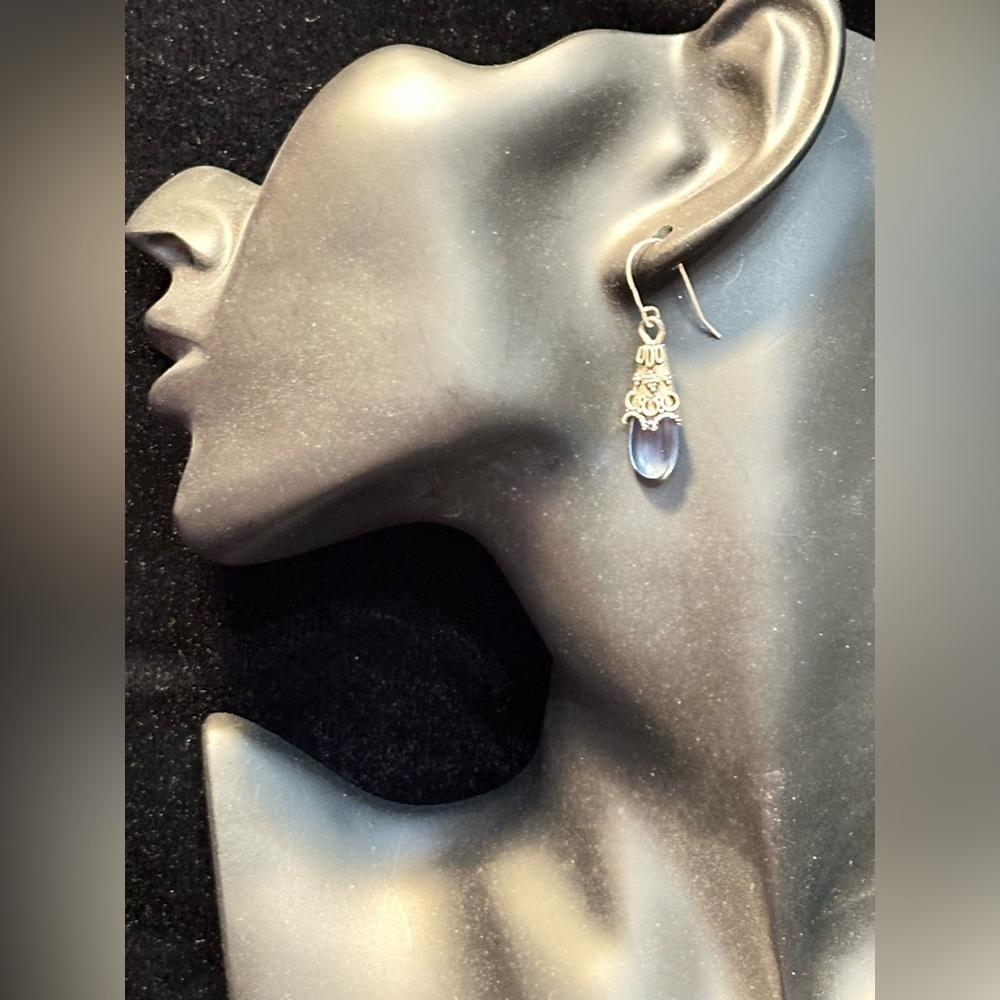 Sterling Silver Hook Dangle Earrings Blue Glass Teardrop Stone 1971 L - Picture 8 of 11